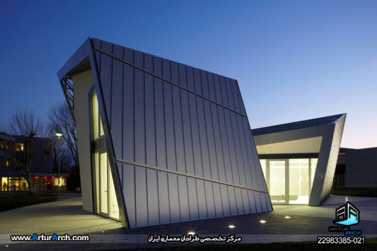 Daniel-Libeskind-Completed-Home-At-Night-طراحی ویلا، معماری خانه زیبای ساحلی مسکونی